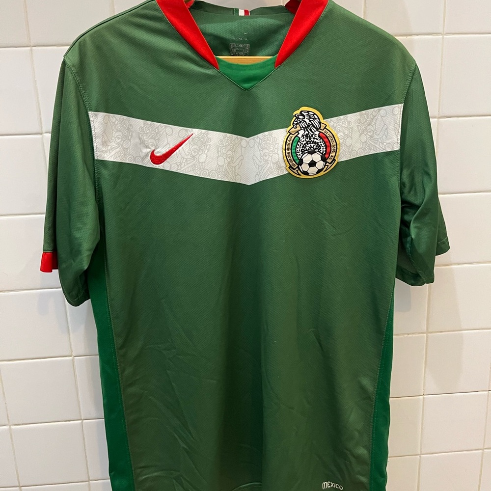 Nike Men's Green Mexico Soccer Jersey